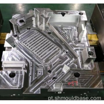 Processamento e fabricação da base de moldes automotivos